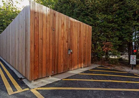 High capacity cedar commercial bin store with lockbox mechanism