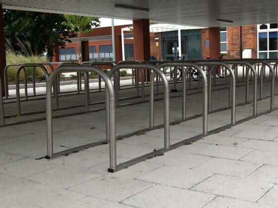 Cycle & motor-cycle stands