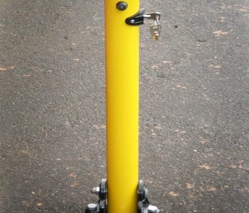 Fold Down Parking Post, Integral Lock
