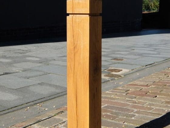 Reflector Bollard with Twin Rebate