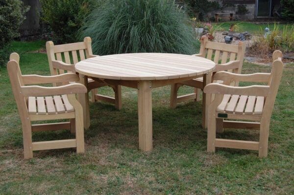 Round Table With Seats