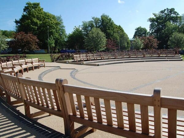 Seats & benches