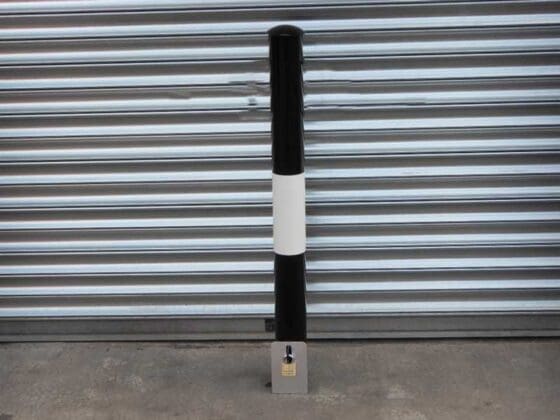 Standard Round Lift Out Post with Handles