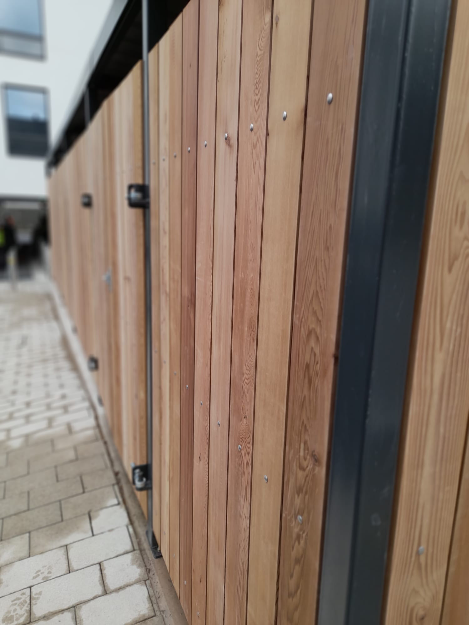 Bin Store with Steel Roof - Image 3